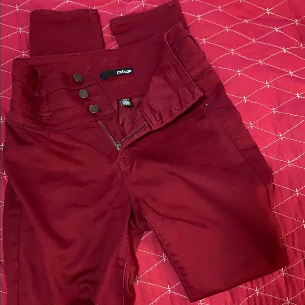 Nice and super comfort pants.